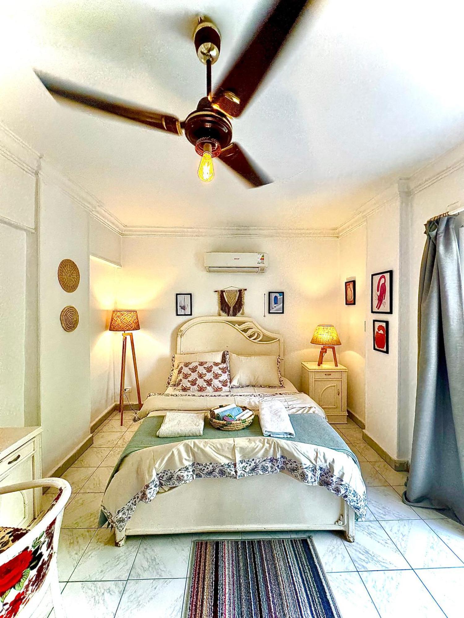 Large Room With Its Own Balcony Caïro Buitenkant foto